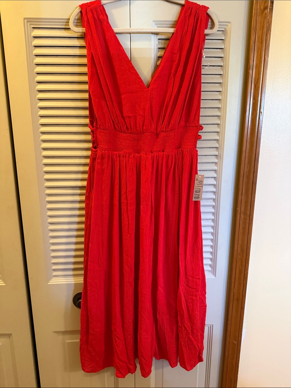 JustFab Red V-Neck Sleeveless Midi Dress
